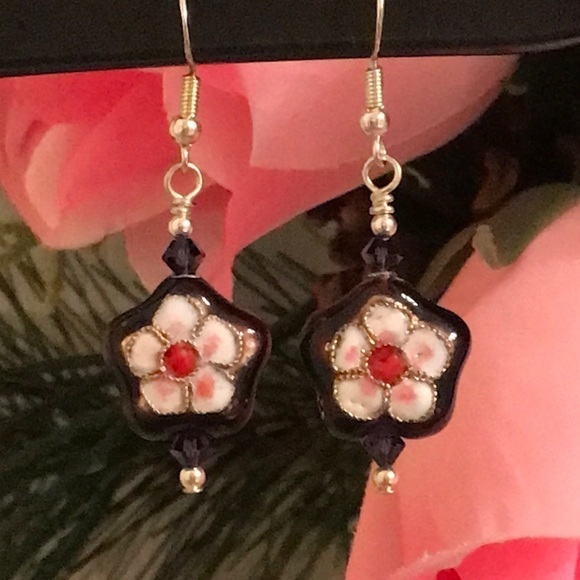 🔥ON SALE🔥3/$30🔥 💖 LA Design💖Handmade Earrings - Picture 1 of 5